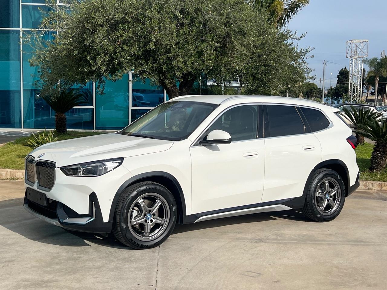 BMW iX1 edrive 20 Special Ed. Super Eco incentivo Verauto