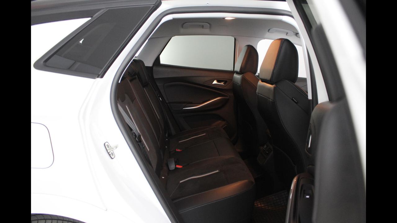 OPEL Grandland GSe 1.6 300cv PHEV AWD