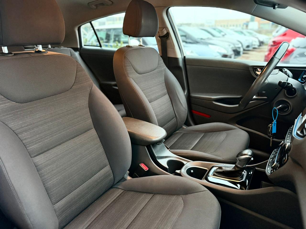 Hyundai Ioniq 1.6 Hybrid DCT Style