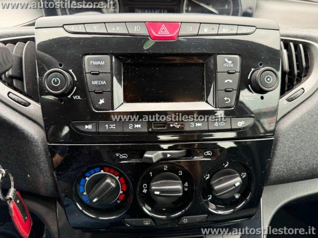 LANCIA Ypsilon 1.2 69 CV 5 porte GPL Ecochic Elefantino Blu