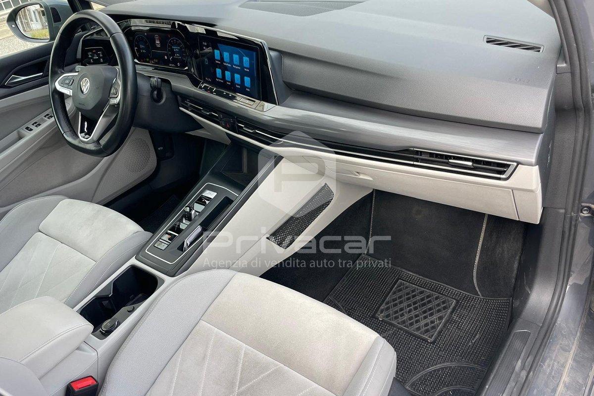 VOLKSWAGEN Golf 1.5 TGI DSG Style