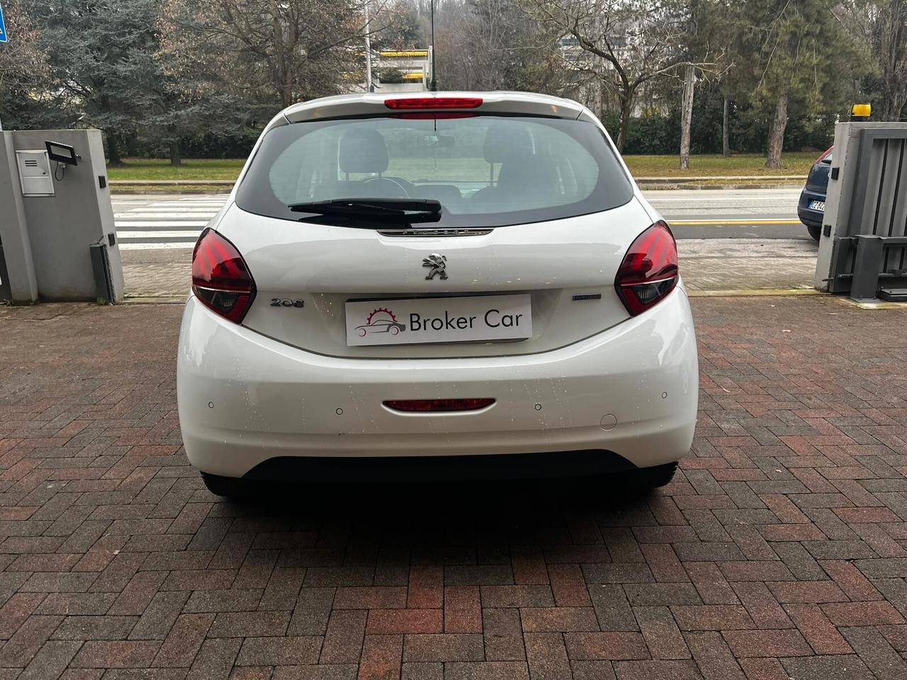 Peugeot 208 PureTech 82 5p. GPL Access