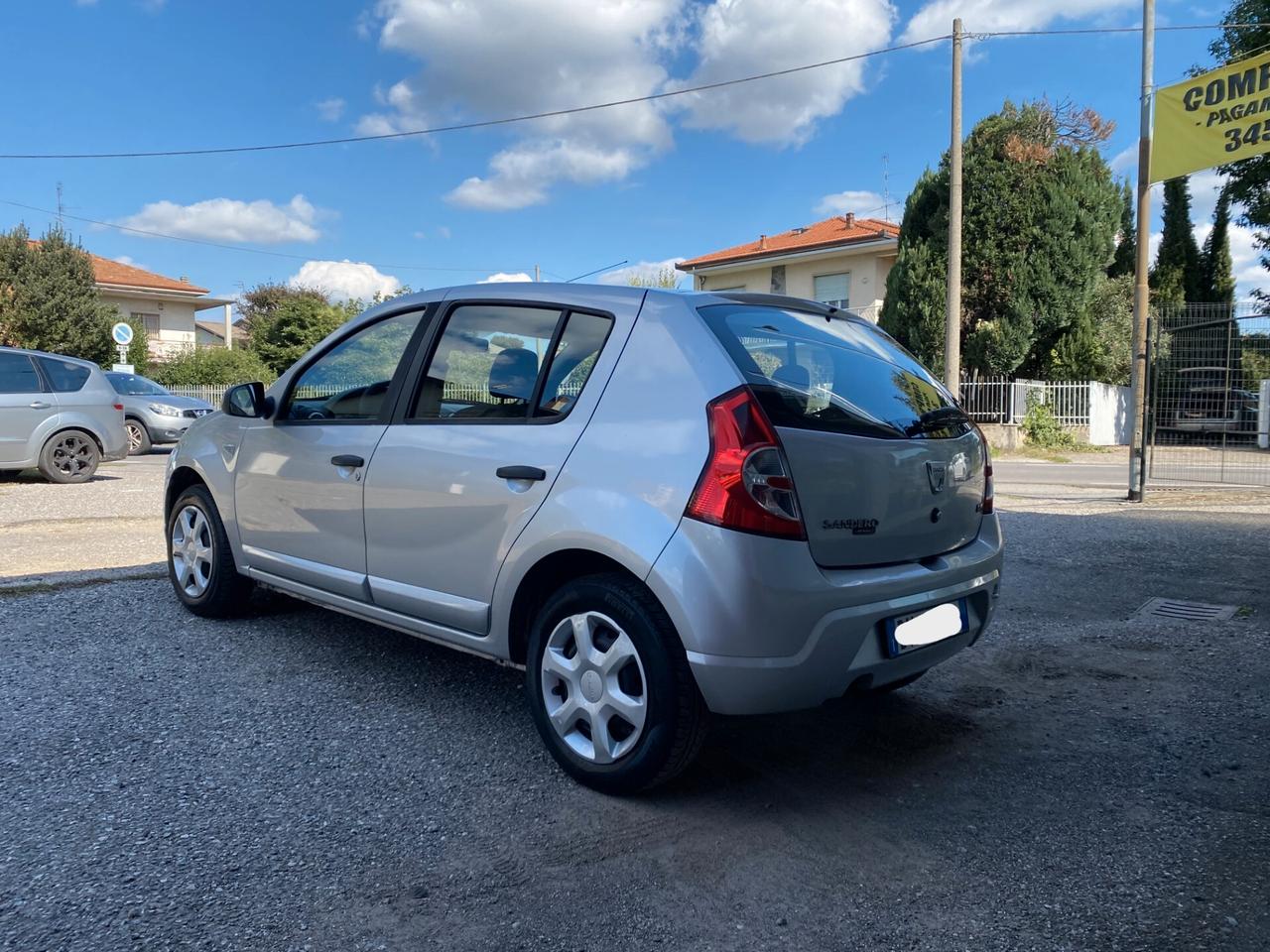 Dacia Sandero 1.4 8V GPL Lauréate OK NEOPATENTATI LEGGI BENE