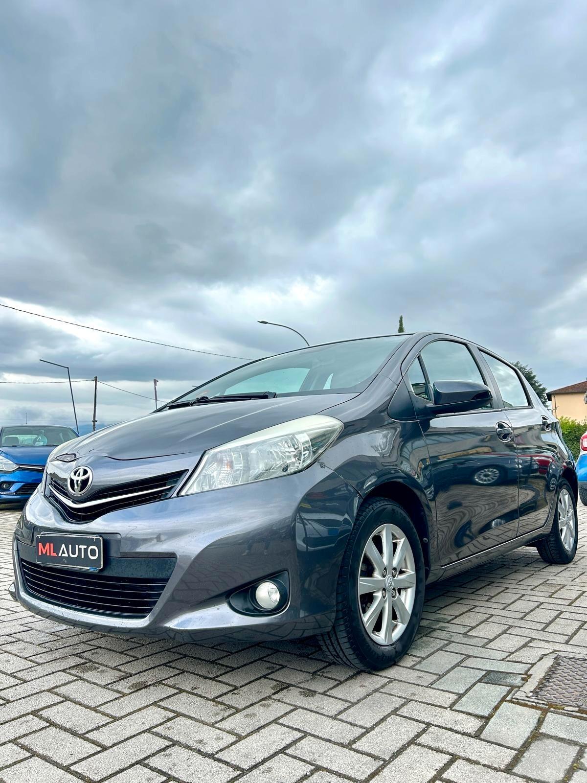 Toyota Yaris 1.0 5 porte Lounge - ok neopatentato