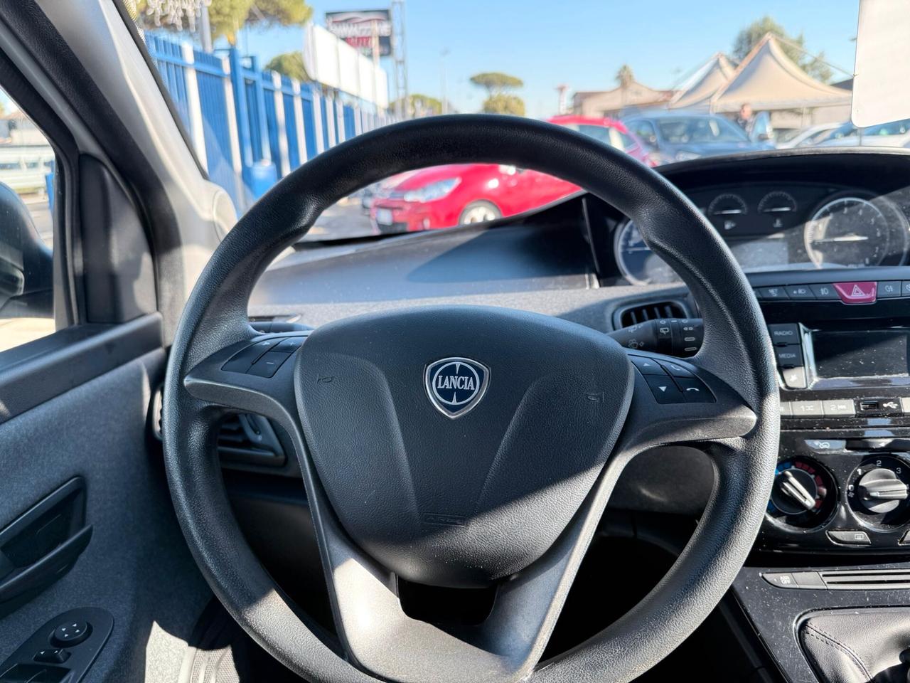 Lancia Ypsilon 1.2 69 CV 5 porte S&S Platinum