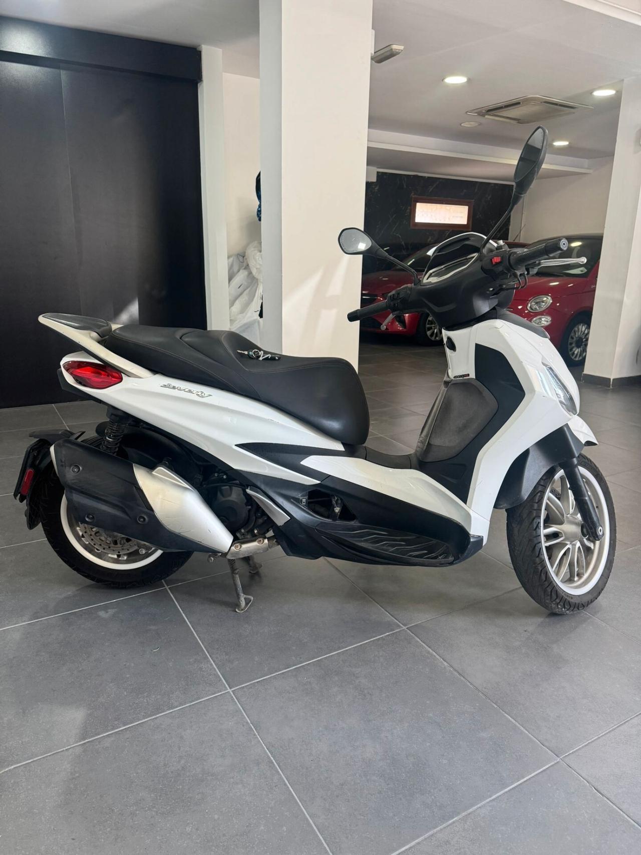 Piaggio Beverly 400