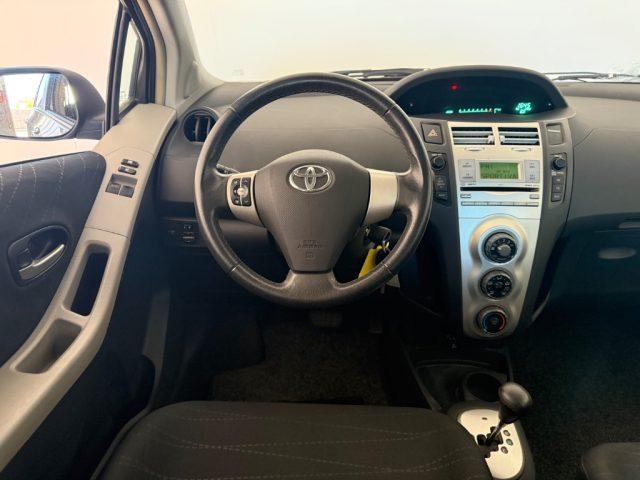 TOYOTA Yaris 1.3 5 porte M-MT SOL