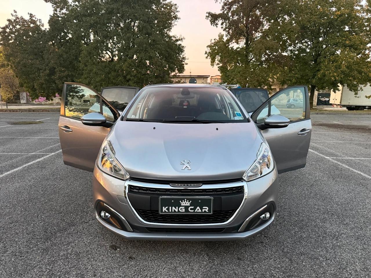 Peugeot 208 PureTech 82 Stop&Start 5 porte Signature