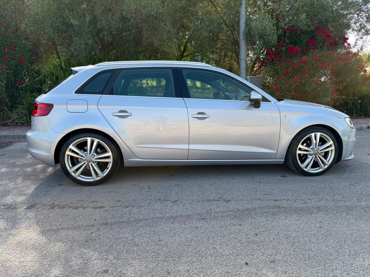 Audi A3 2.0 TDI 150 CV clean diesel S tronic Ambition