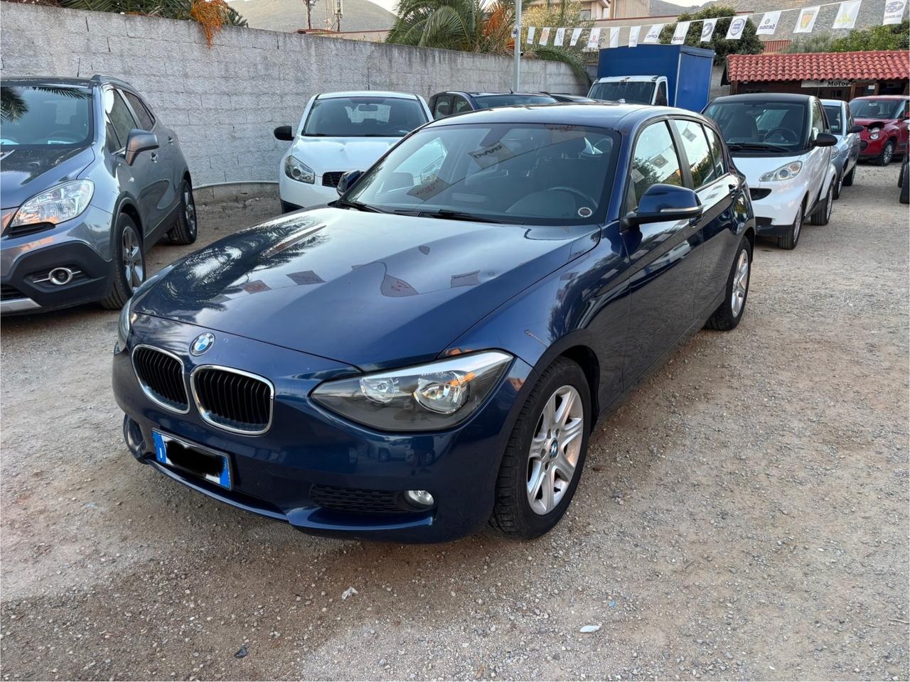 Bmw 116 116d 5p. Urban