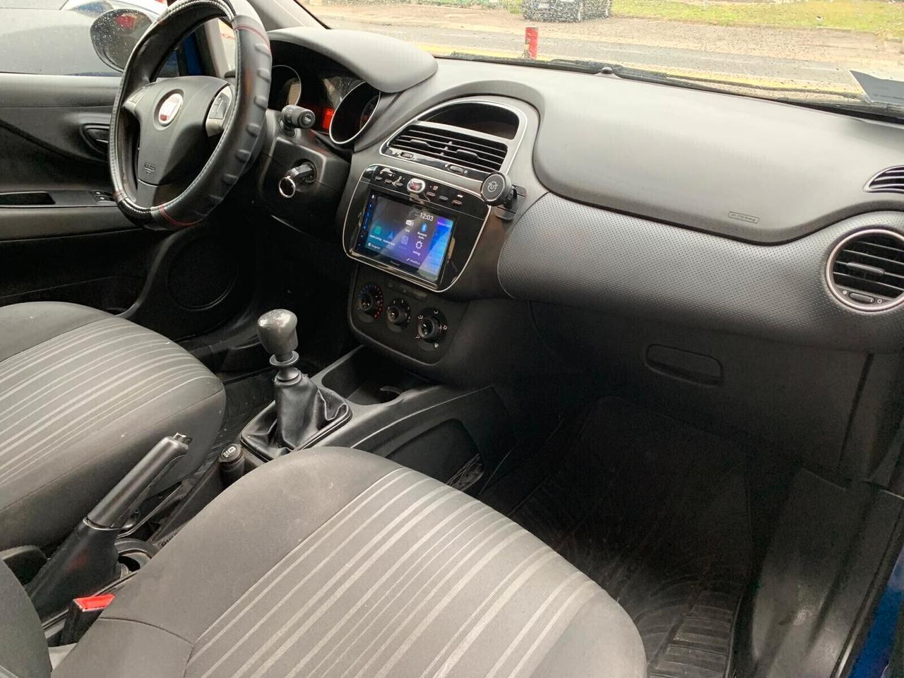 Fiat Punto Evo 1.4 benz. 5p Dynamic NEOPATENTATI