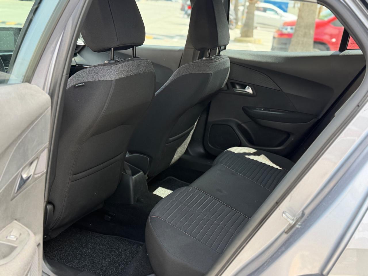 Peugeot 2008 BlueHDi 110 Allure 2022 con soli 24000 mila km