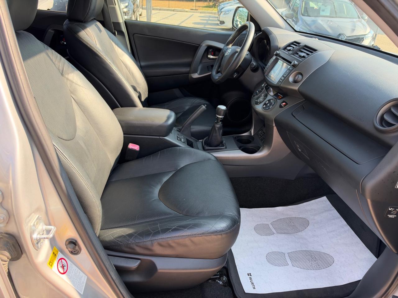 Toyota RAV 4 RAV4 2.2 D-4D 150 CV DPF Luxury