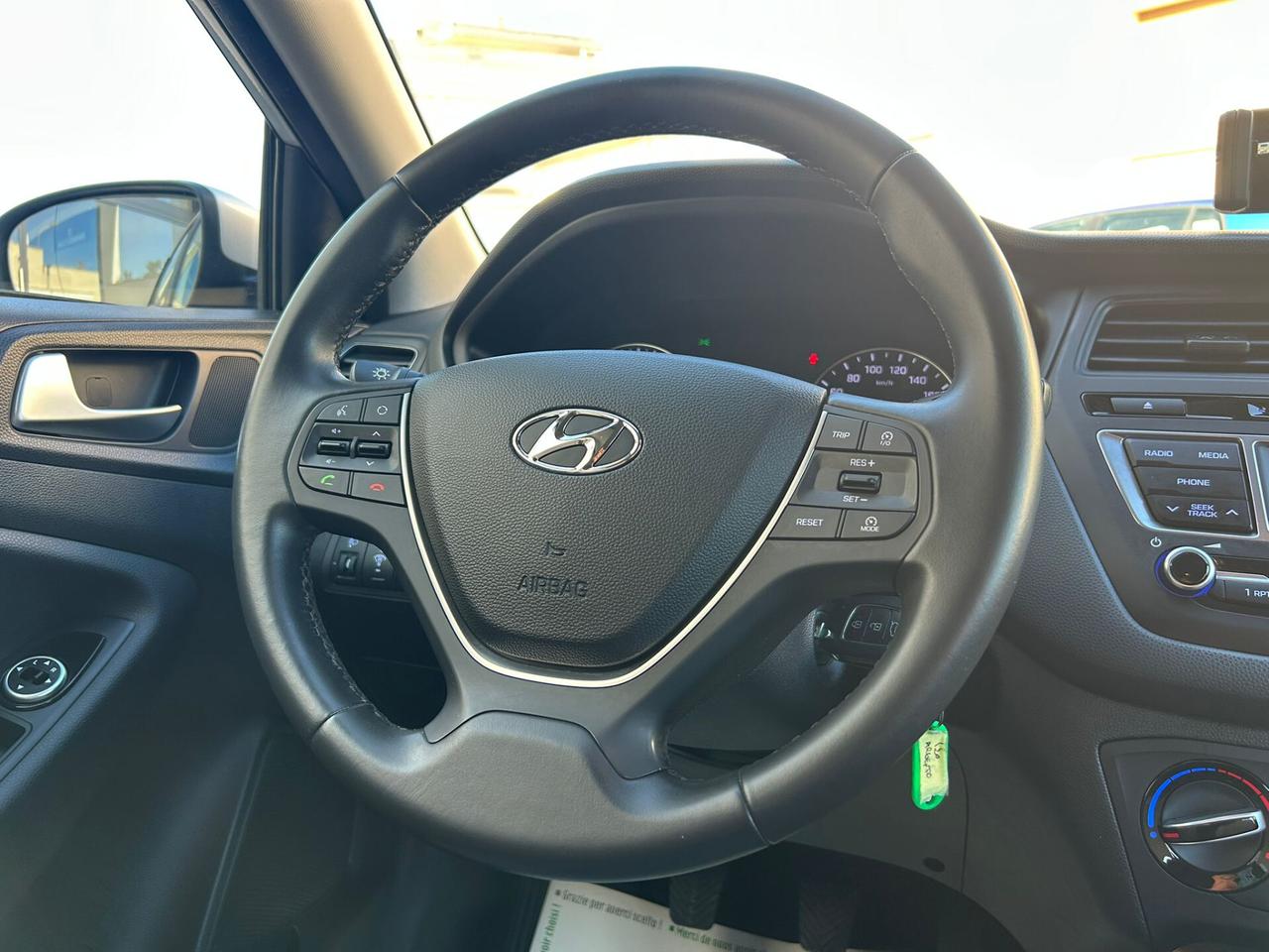 Hyundai i20 1.2 84 Cv STYLE LED-2015
