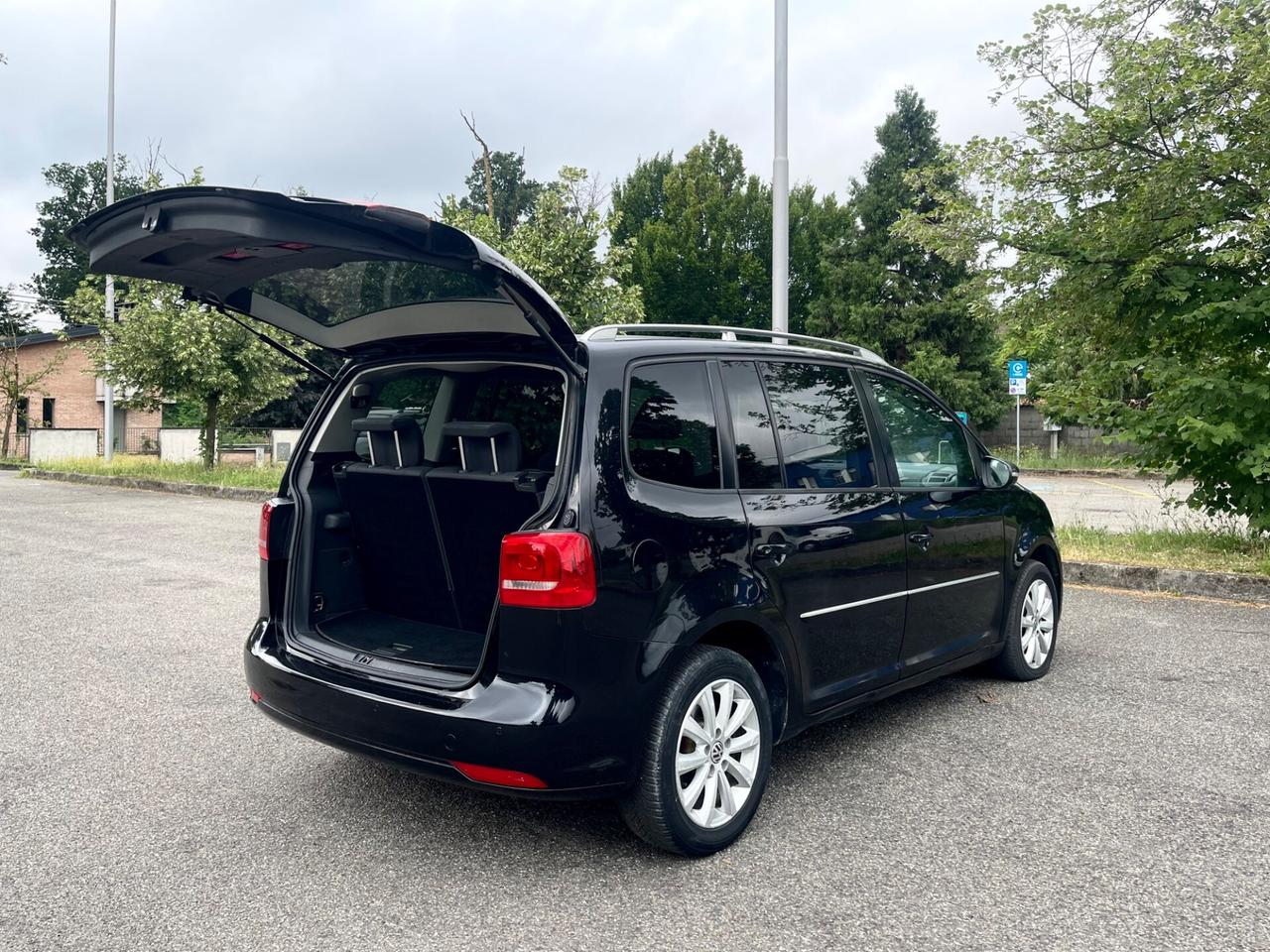Volkswagen Touran 2.0 TDI 140 CV DSG Highline