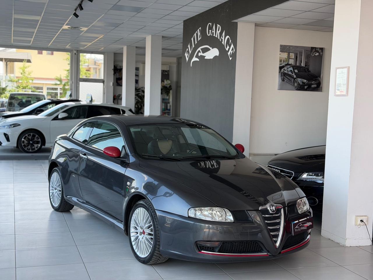 Alfa Romeo GT 1.9 JTDM 16V Distinctive Gancio Traino