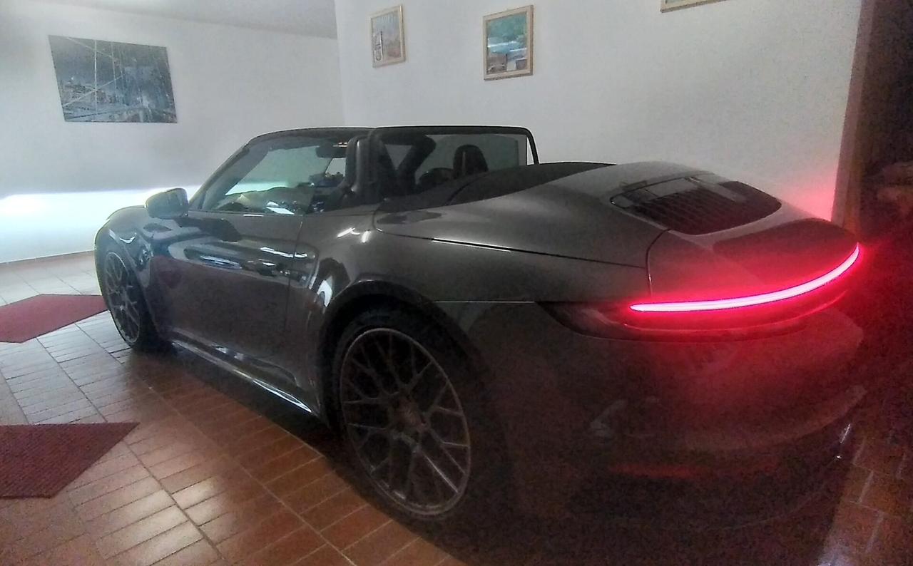 Porsche 911 Carrera Cabriolet