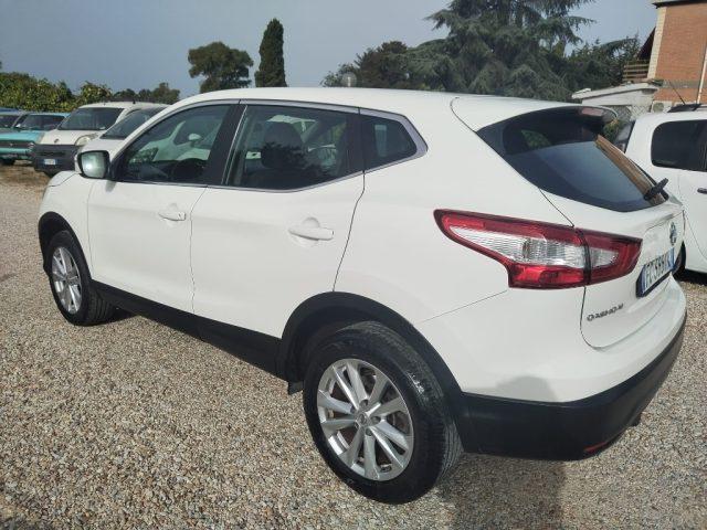 NISSAN Qashqai 1.5 dCi N-Connecta