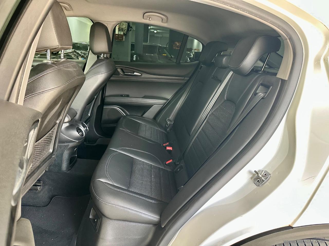 ALFA ROMEO Stelvio 2.2 T.diesel 210 CV AT8 Q4 Exec.