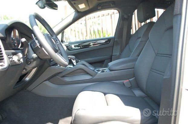 Porsche Cayenne 3.0 Coup&egrave; V6 340CV Ufficiale Italy Tetto Pelle