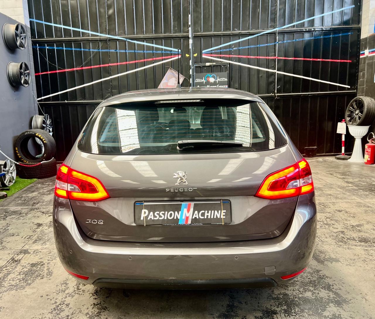 Peugeot 308 BlueHDi 130 S&S EAT8 SW Active Business
