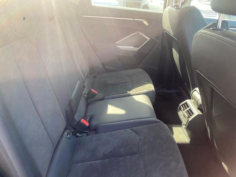 Audi Q3 Q3 SPB 35 TFSI S tronic Business Plus