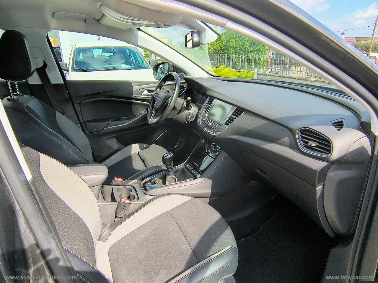 OPEL Grandland X 1.5 D Ecotec S&S Bus. Ed.