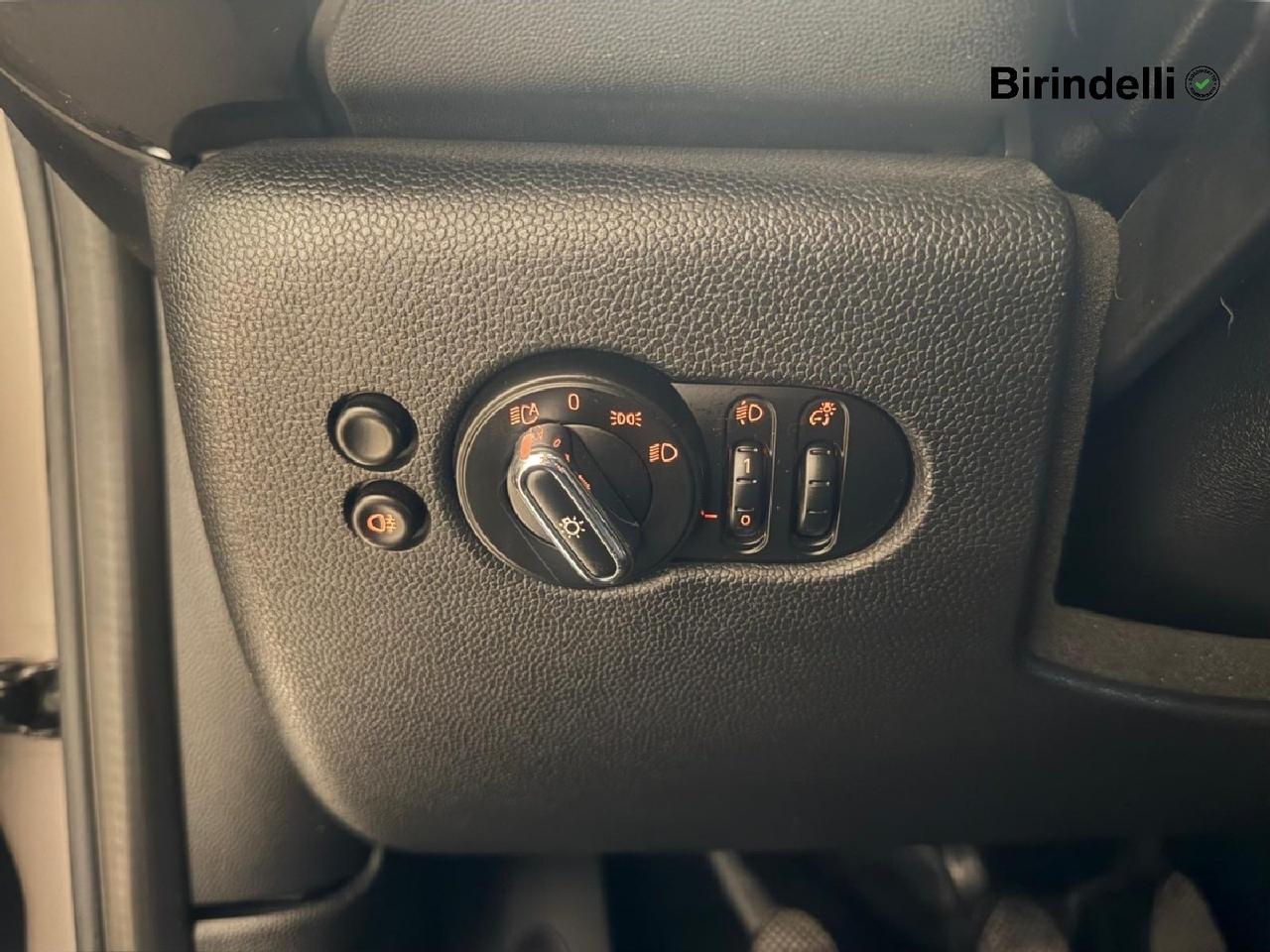 MINI Mini 4ª serie (F56) - Mini 1.5 Cooper Camden Edition