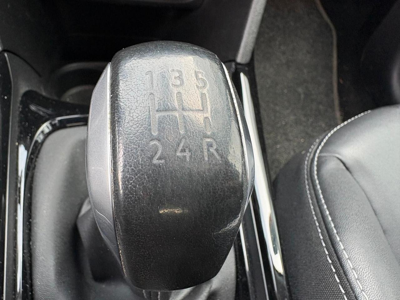 Peugeot 2008 ALLURE 1.6 BlueHDi 100 Grip Control