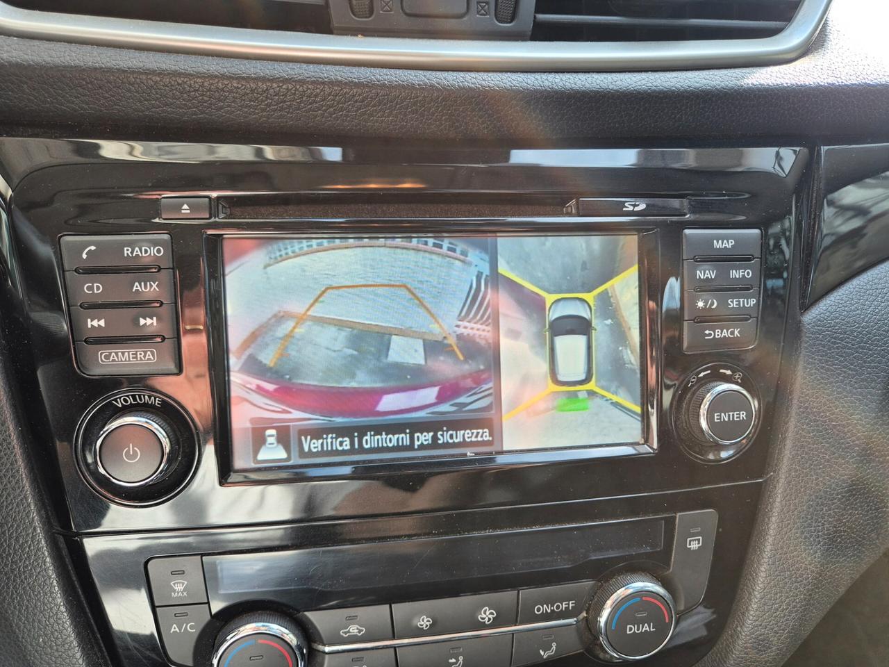 Nissan Qashqai 1.5 dCi N-Connecta