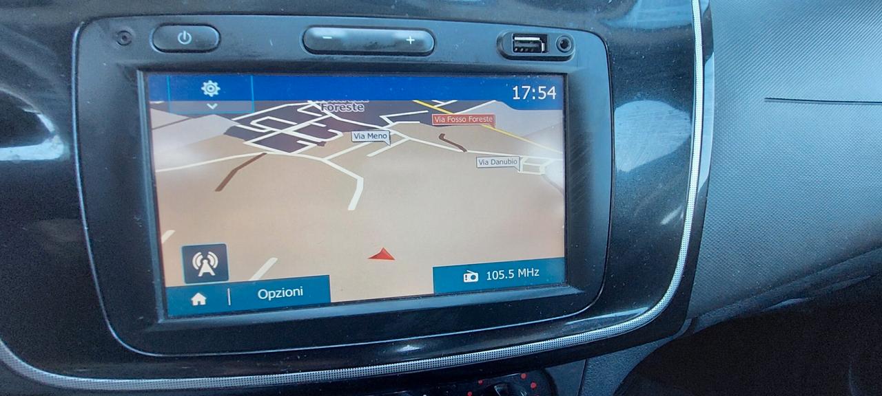 SANDERO STEPWAY 900 TURBO GPL DI SERIE SeS SS WOW 90 CV NAVI RETROCAMERA STRAFULL OPTIONAL