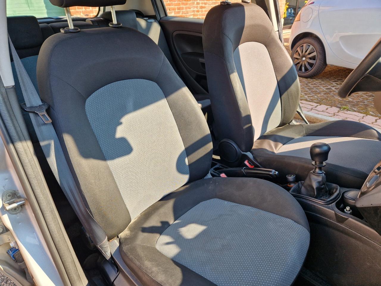 Fiat Punto Evo 1.2 65CV GPL, Radio, Clima, LEGGERE