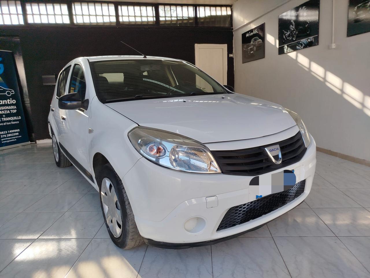 Dacia Sandero 1.4 benzina 75 CV CON GARANZIA
