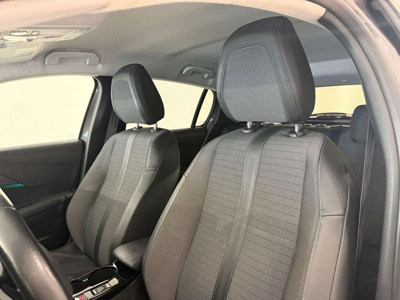 Peugeot 208 1.2 100CV Allure 46.000 KM