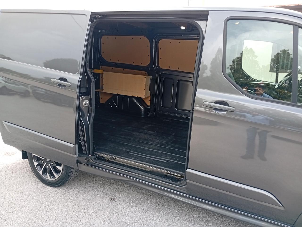 Ford Transit Custom 320 2.0 TDCi 185 PC Furgone Sport