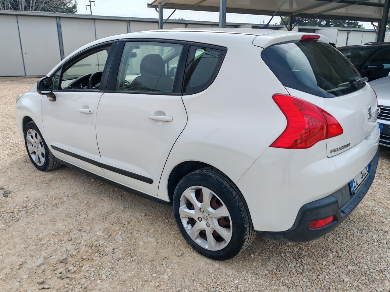 Peugeot 3008 1.6 HDi 112CV Business