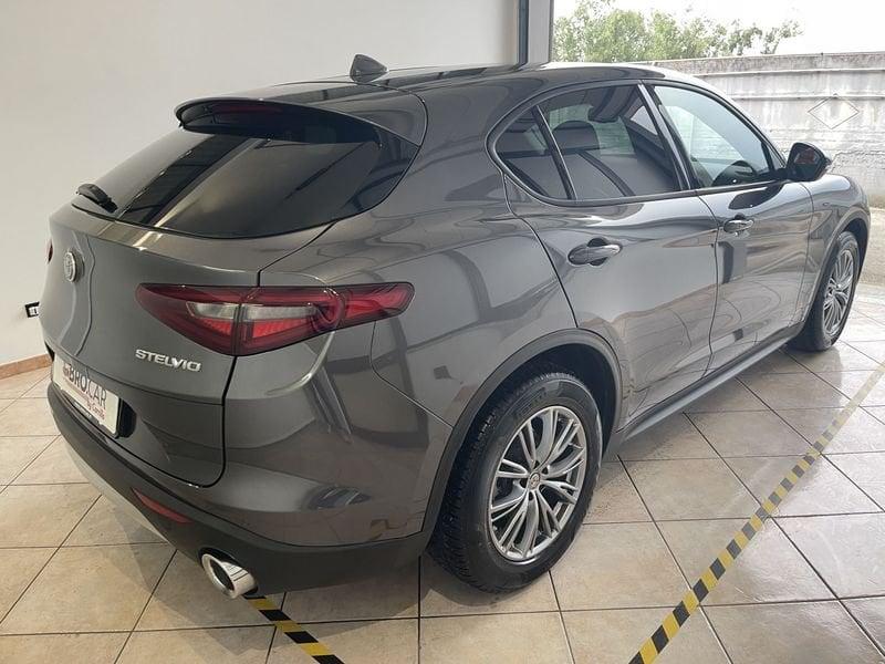 Alfa Romeo Stelvio 2.2 Turbo Diesel 160CV Business AT8 RWD