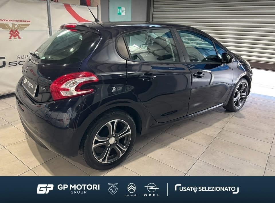 Peugeot 208 PureTech 82 5 porte Allure