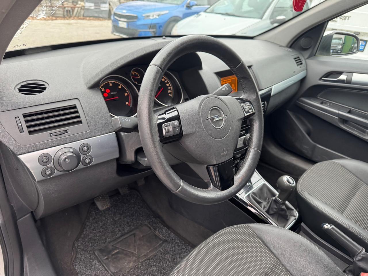 Opel Astra 1.7 CDTI 101CV 5 porte Cosmo