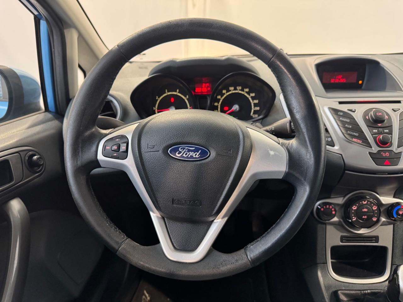 Ford Fiesta 1.4 5 porte Bz.- GPL Titanium