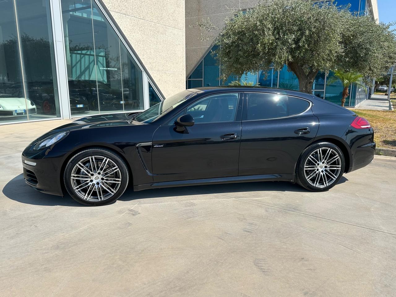 Porsche Panamera 3.0 300cv IVA ESPOSTA