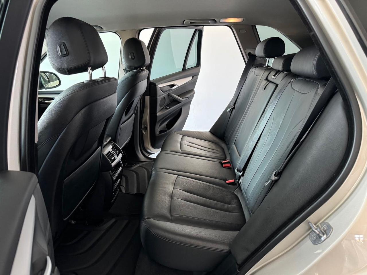 BMW X5 xdrive25d 218 CV Navi Led Dvd Uniprop