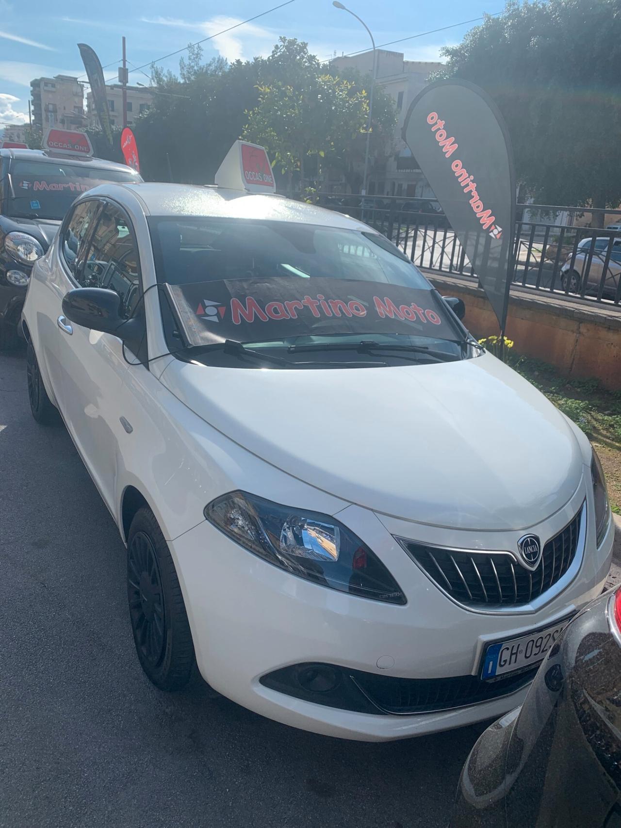 Lancia Ypsilon 1.0 Hybrid anno 2022