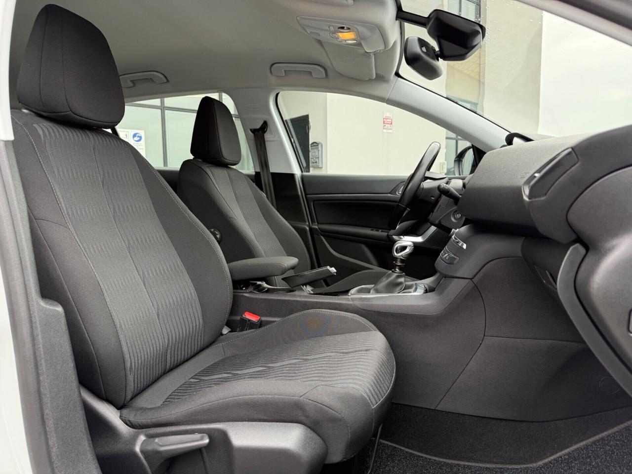 Peugeot 308 - 1.2 b. UNIPRO|DISTRIBUZIONE ESEGUITA