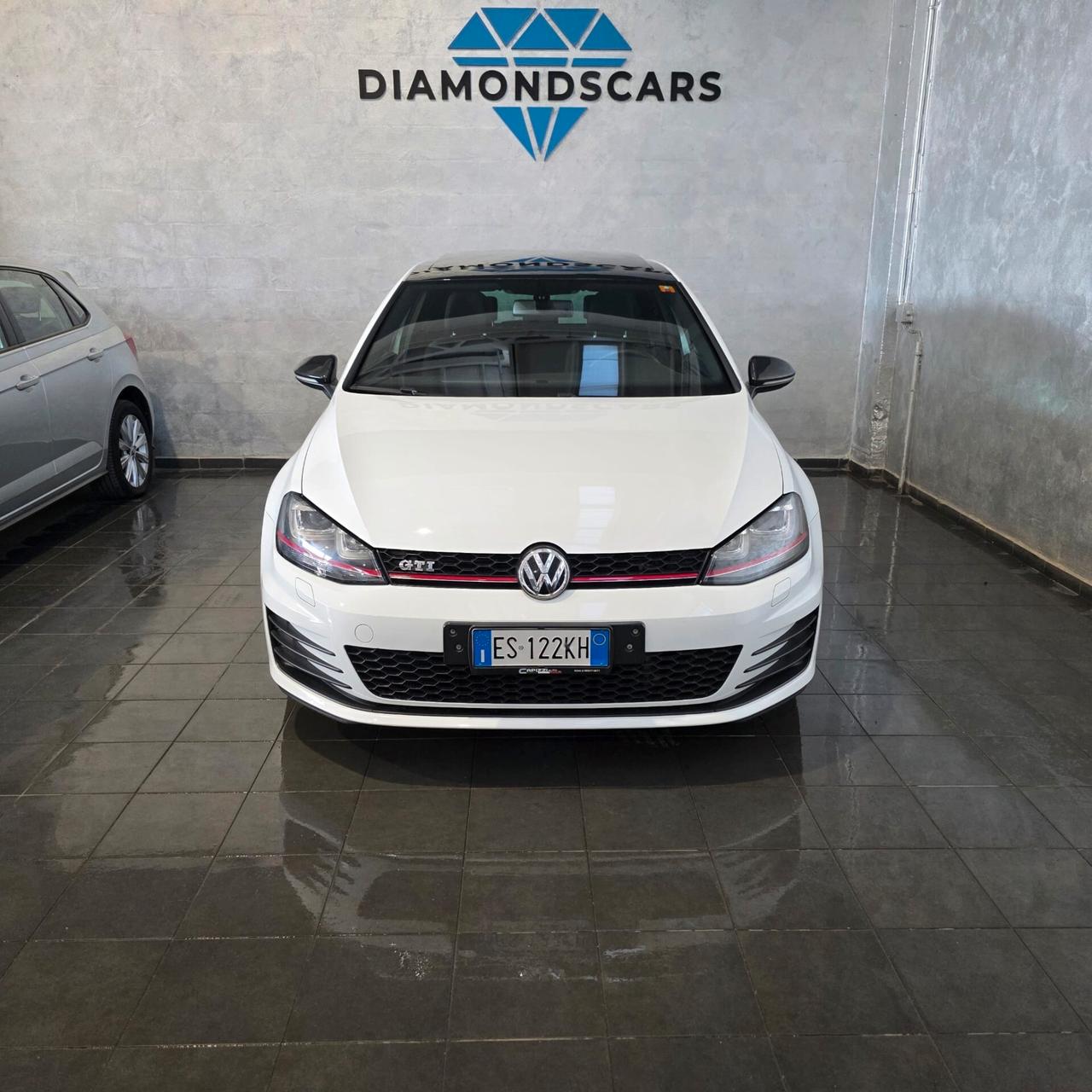 Volkswagen Golf GTI 2.0 TFSI