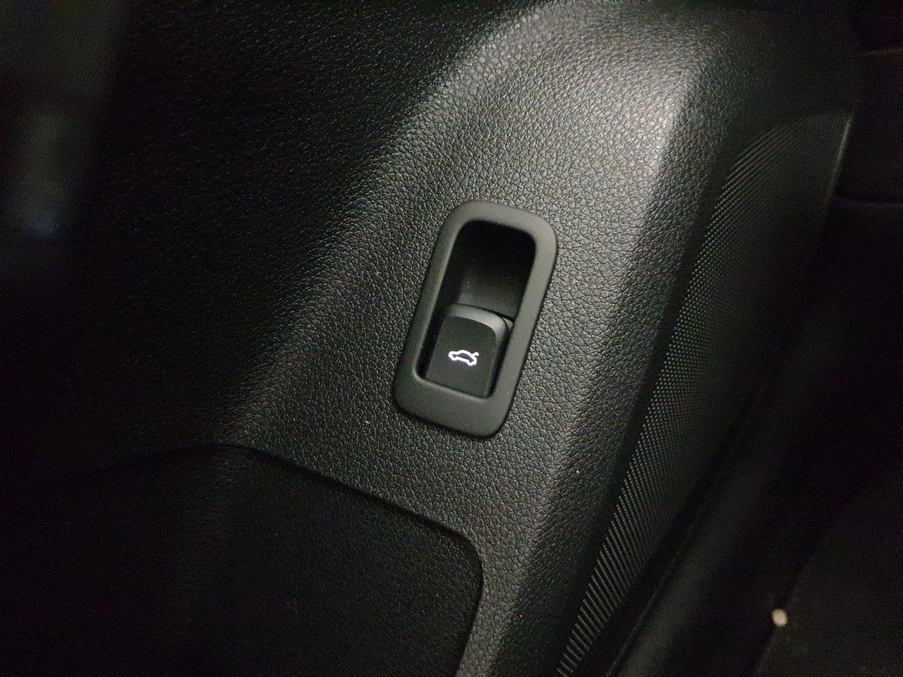 30TDI 116CV Business Advanced