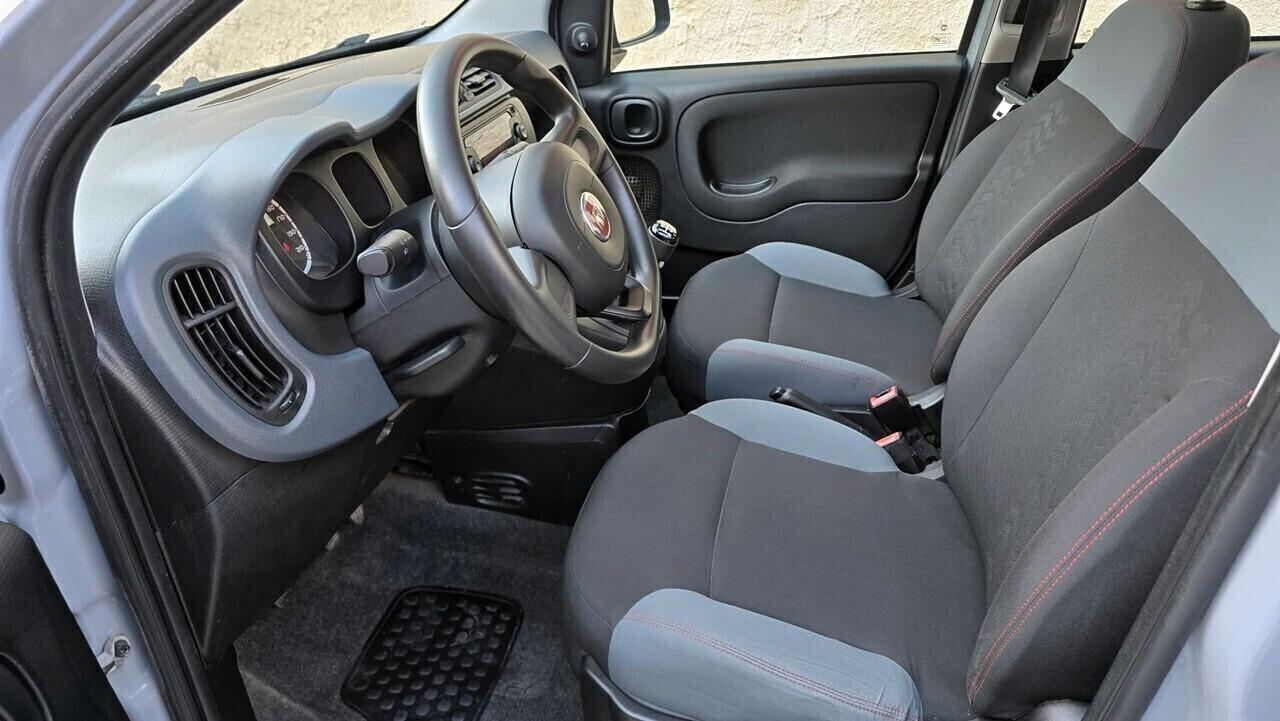 Fiat PANDA Easy 1.2 70CV