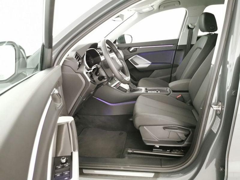 Audi Q3 35 2.0 tdi Business Advanced s-tronic