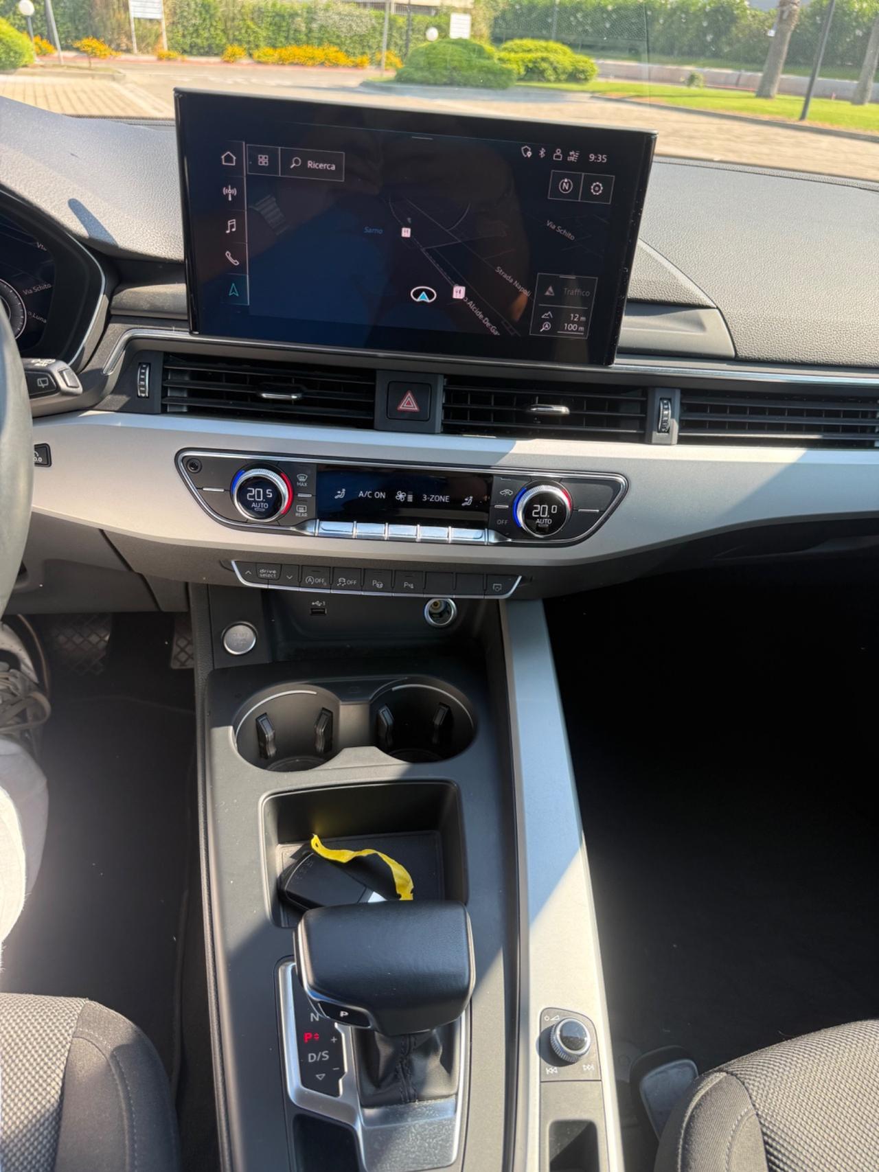Audi A4 Avant 35 TDI/163 CV - MATRIX - COCKPIT