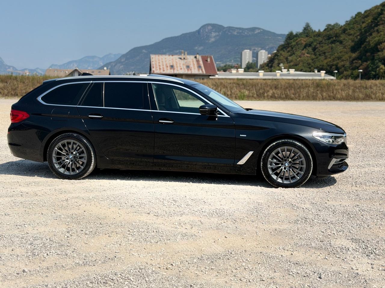 Bmw 520 520d Touring Luxury X-Drive